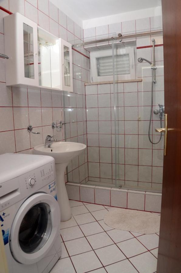 Dvosoban apartman u centru grada Biograd Na Moru Exterior foto
