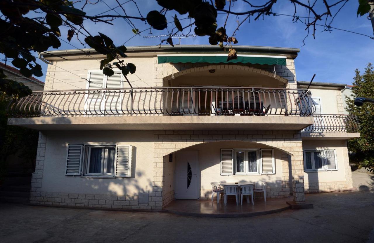 Dvosoban apartman u centru grada Biograd Na Moru Exterior foto